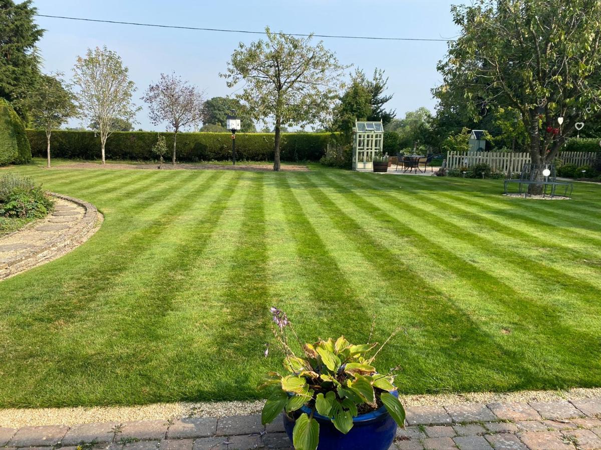 Orchard Side Bed And Breakfast Hanley Swan Exteriér fotografie