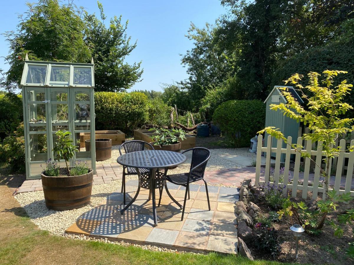 Orchard Side Bed And Breakfast Hanley Swan Exteriér fotografie